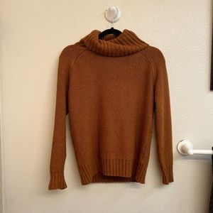 Turtle neck sweater